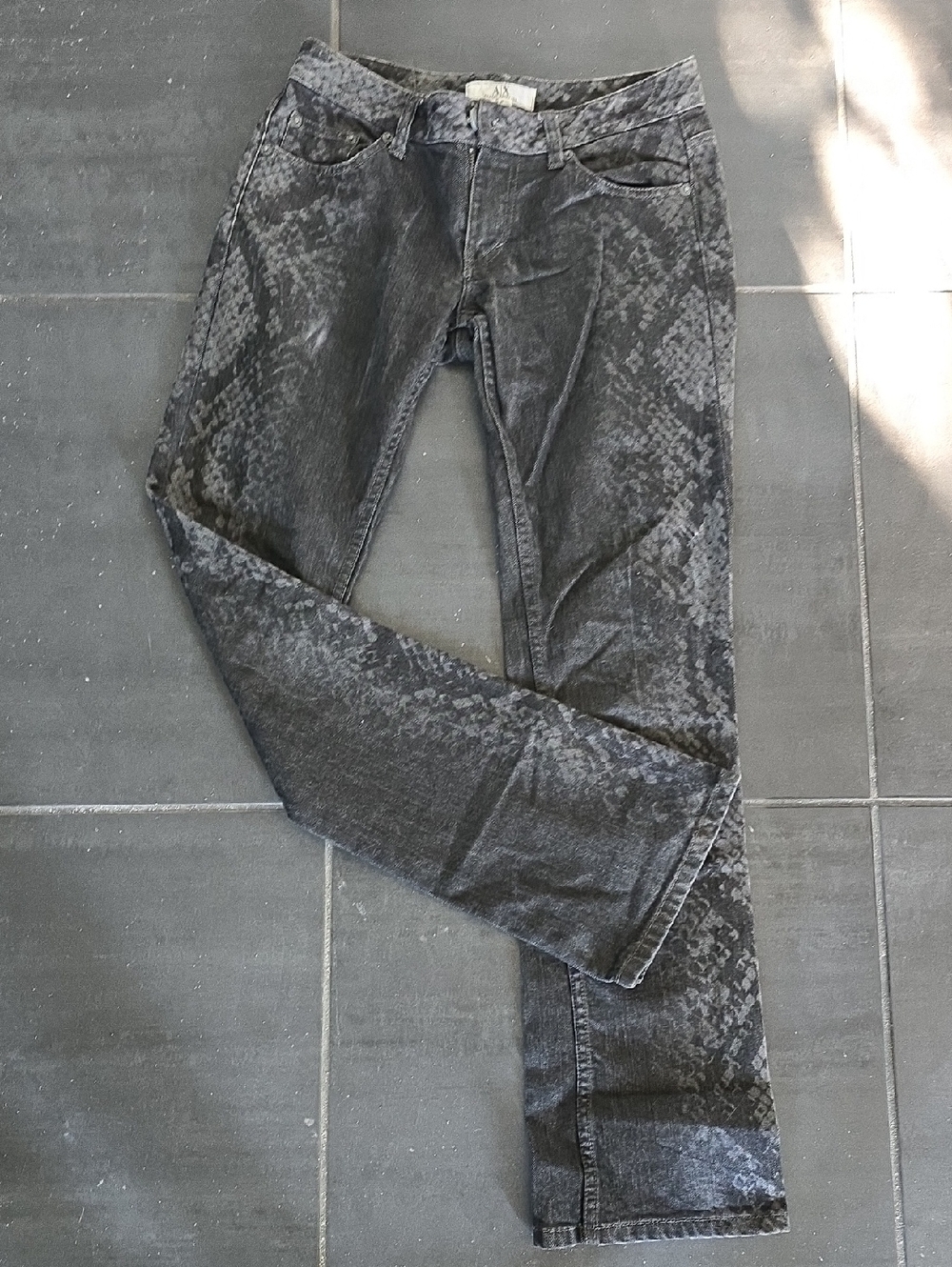 Armani Exchange Women's Gray Black Snake-Effect Slim Straight Jeans
